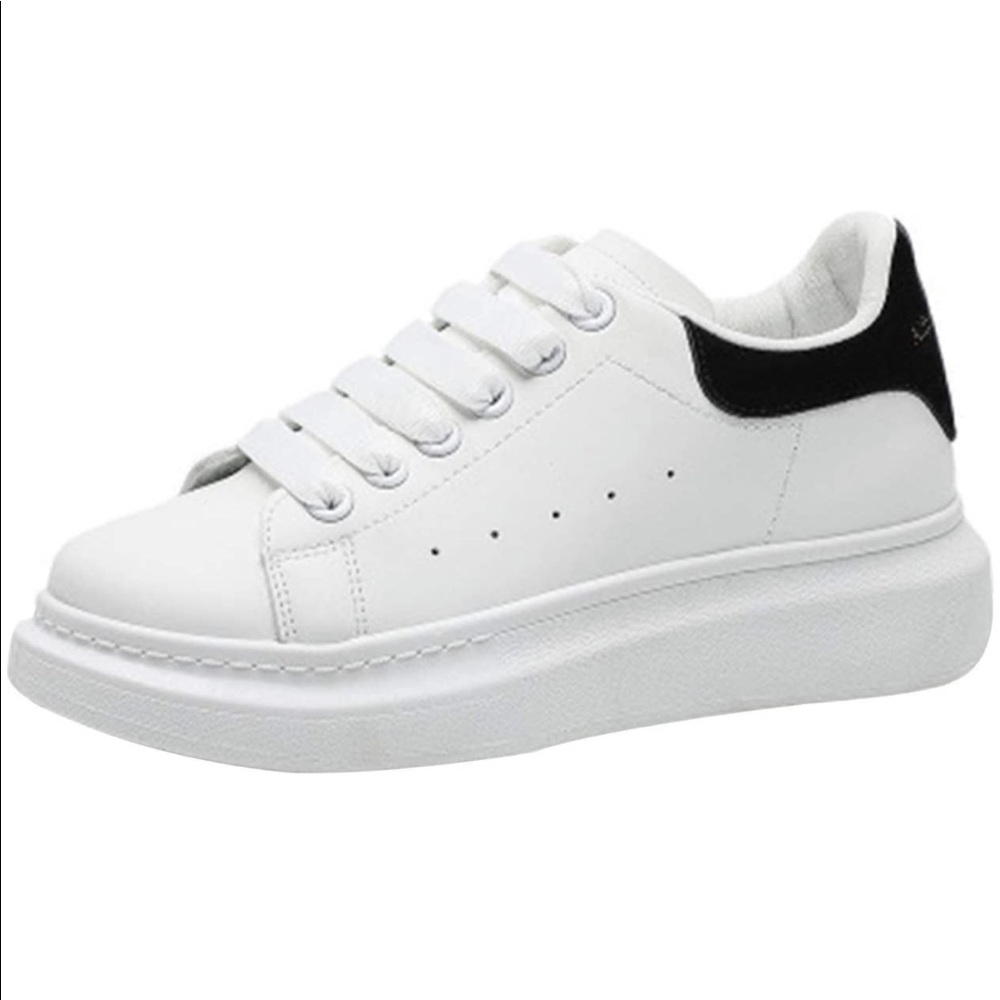 Knock-off Alexander McQueen sneakers
